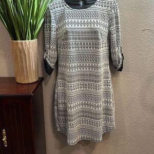 #72 Speechless three-quarter roll tab sleeve Aztec print shift dress size 11